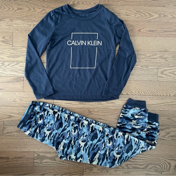 Kids Calvin Klein Pyjama Set - Fleece Bottoms - Blue Camo Print - Picture 6 of 8